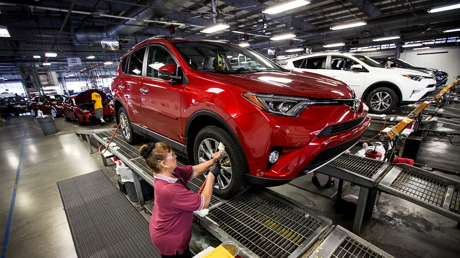 Toyota triệu hồi 1,12 triệu xe lỗi túi khí
